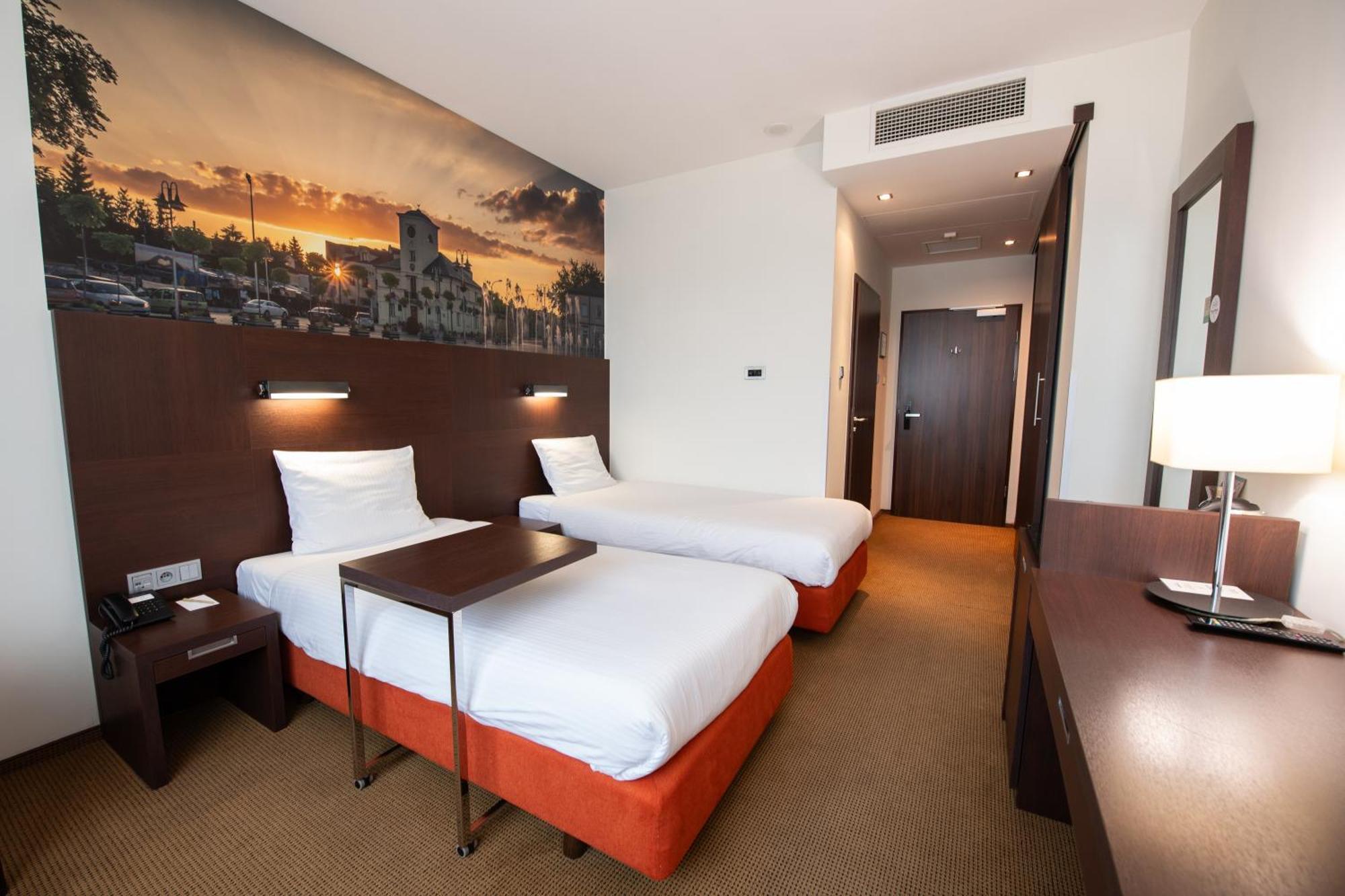 Desilva Warszawa Piaseczno Hotel Piaseczno  Exterior foto